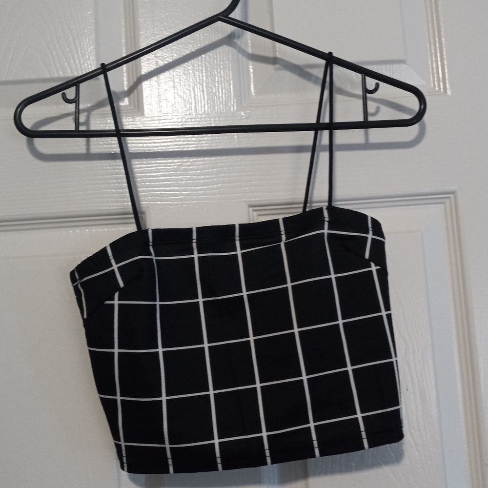 Shein Black little Top with White details - size xs